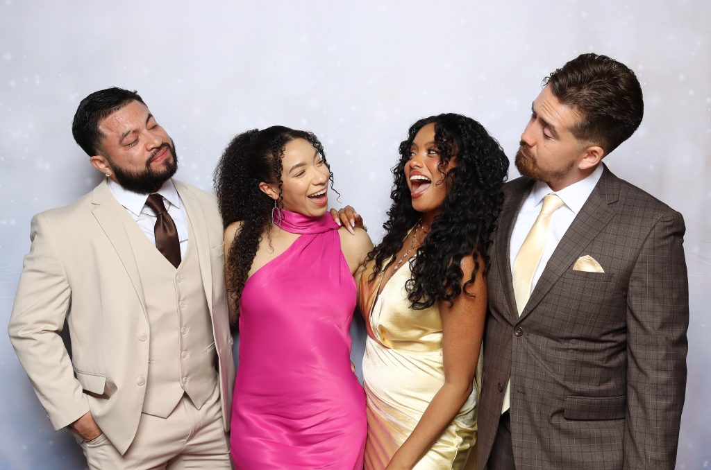 Affordable Photo Booth Rental Services for any birthday party or occassion and this Quinceanera in Fullerton, OC was no exception